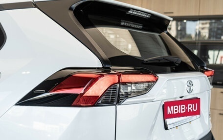 Toyota RAV4, 2025 год, 4 750 000 рублей, 28 фотография