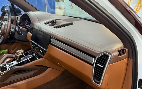 Porsche Cayenne III, 2022 год, 11 500 000 рублей, 15 фотография