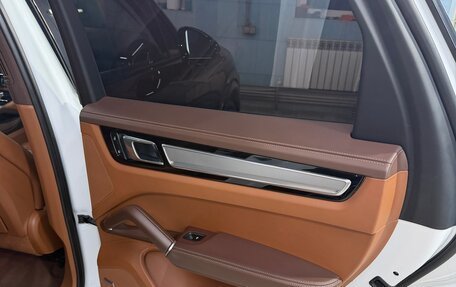 Porsche Cayenne III, 2022 год, 11 500 000 рублей, 12 фотография