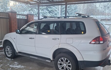 Mitsubishi Pajero Sport II рестайлинг, 2014 год, 2 500 000 рублей, 3 фотография