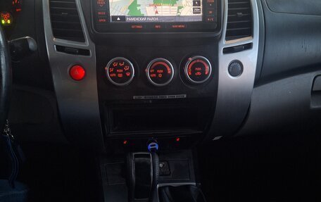 Mitsubishi Pajero Sport II рестайлинг, 2014 год, 2 500 000 рублей, 8 фотография