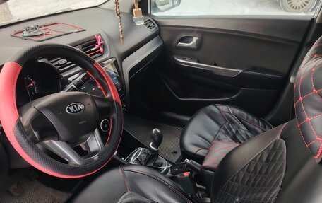 KIA Rio III рестайлинг, 2013 год, 750 000 рублей, 6 фотография