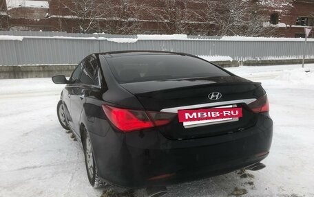 Hyundai Sonata VI, 2010 год, 800 000 рублей, 5 фотография