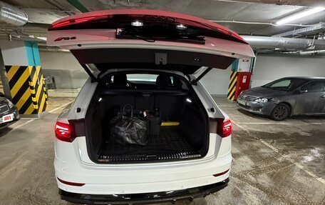 Audi Q8 I, 2024 год, 15 092 000 рублей, 21 фотография