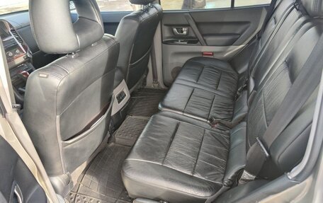 Mitsubishi Pajero III рестайлинг, 2004 год, 1 100 000 рублей, 7 фотография