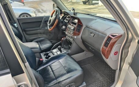 Mitsubishi Pajero III рестайлинг, 2004 год, 1 100 000 рублей, 8 фотография