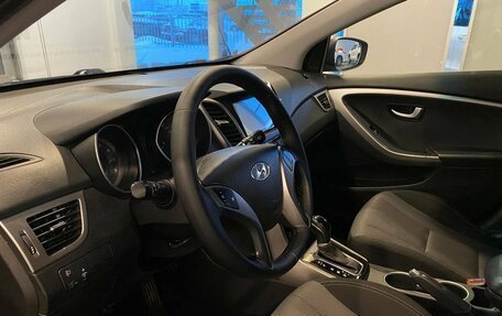Hyundai i30 II рестайлинг, 2013 год, 1 051 000 рублей, 23 фотография