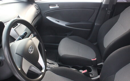 Hyundai Solaris II рестайлинг, 2012 год, 837 000 рублей, 10 фотография