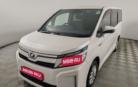 Toyota Voxy III, 2018 год, 1 979 000 рублей, 1 фотография