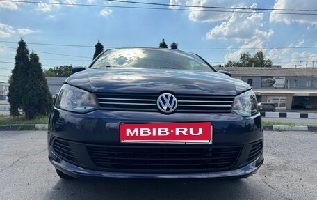 Volkswagen Polo VI (EU Market), 2013 год, 700 000 рублей, 10 фотография