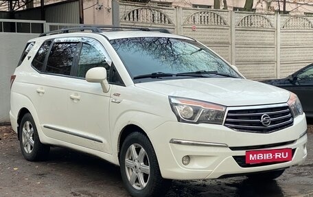 SsangYong Korando Turismo, 2014 год, 3 фотография