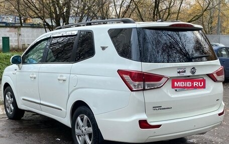 SsangYong Korando Turismo, 2014 год, 5 фотография