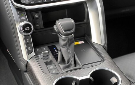 Toyota Land Cruiser, 2025 год, 18 490 000 рублей, 24 фотография