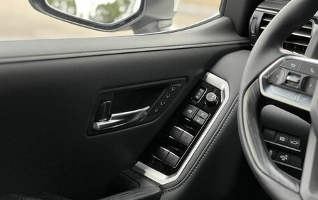 Toyota Land Cruiser, 2025 год, 18 490 000 рублей, 25 фотография