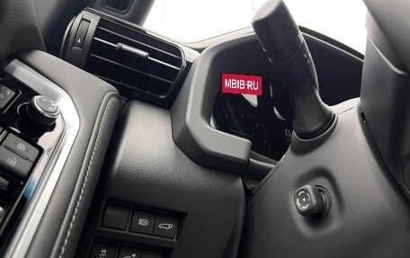 Toyota Land Cruiser, 2025 год, 18 490 000 рублей, 21 фотография