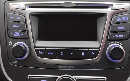 Hyundai Solaris II рестайлинг, 2016 год, 970 000 рублей, 29 фотография