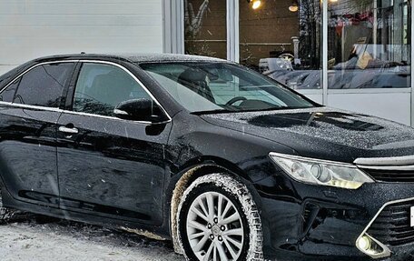 Toyota Camry, 2015 год, 1 980 000 рублей, 6 фотография