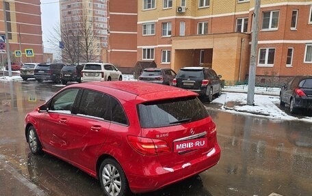 Mercedes-Benz B-Класс, 2012 год, 945 000 рублей, 3 фотография