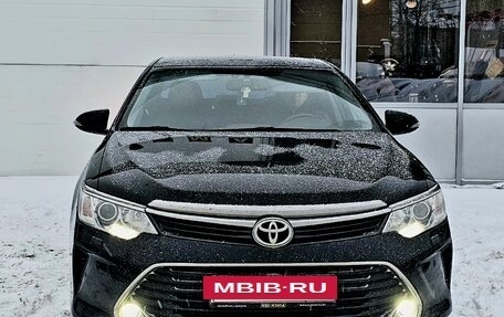 Toyota Camry, 2015 год, 1 980 000 рублей, 4 фотография