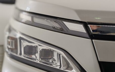 Toyota Voxy III, 2018 год, 1 979 000 рублей, 17 фотография