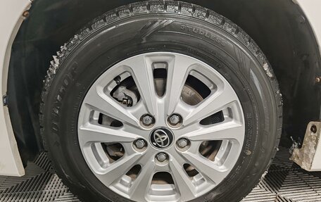 Toyota Voxy III, 2018 год, 1 979 000 рублей, 18 фотография