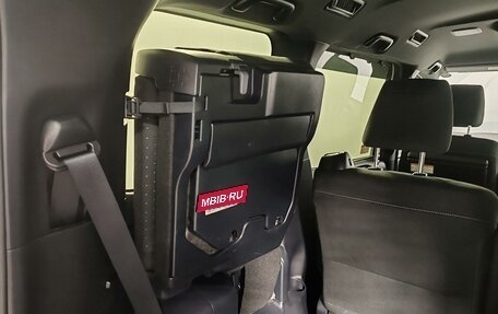 Toyota Voxy III, 2018 год, 1 979 000 рублей, 23 фотография