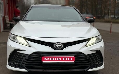 Toyota Camry, 2021 год, 3 150 000 рублей, 3 фотография