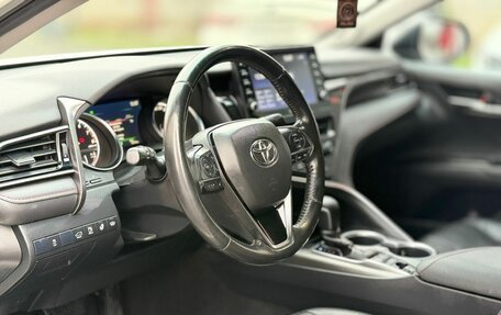 Toyota Camry, 2021 год, 3 150 000 рублей, 17 фотография