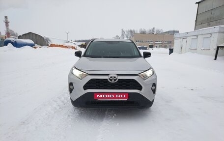 Toyota RAV4, 2021 год, 3 500 000 рублей, 2 фотография