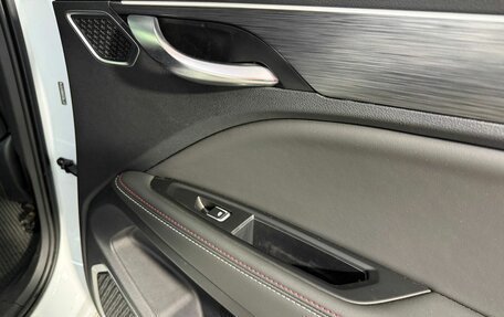 Geely Tugella FY11, 2022 год, 2 700 000 рублей, 26 фотография