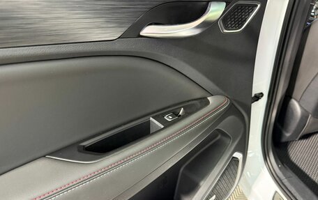 Geely Tugella FY11, 2022 год, 2 700 000 рублей, 21 фотография