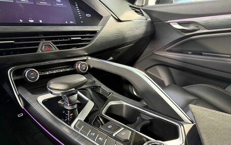 Geely Tugella FY11, 2022 год, 2 700 000 рублей, 19 фотография