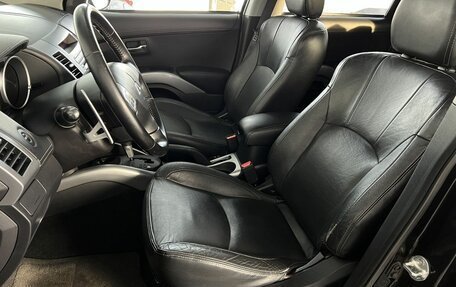 Mitsubishi Outlander III рестайлинг 3, 2010 год, 1 270 000 рублей, 15 фотография