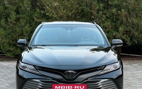 Toyota Camry, 2020 год, 2 850 000 рублей, 2 фотография