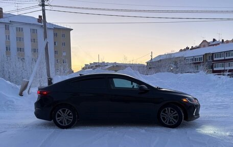 Hyundai Elantra VI рестайлинг, 2018 год, 1 490 000 рублей, 6 фотография