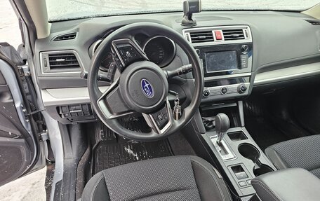 Subaru Outback IV рестайлинг, 2018 год, 2 200 000 рублей, 12 фотография