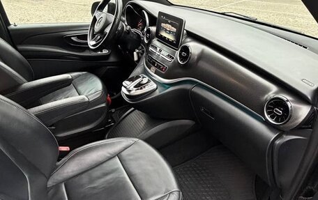 Mercedes-Benz V-Класс, 2019 год, 5 700 000 рублей, 8 фотография