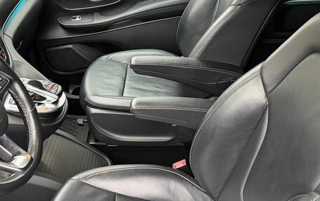 Mercedes-Benz V-Класс, 2019 год, 5 700 000 рублей, 7 фотография