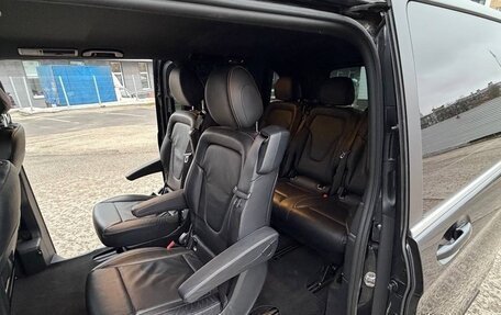 Mercedes-Benz V-Класс, 2019 год, 5 700 000 рублей, 13 фотография