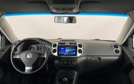 Volkswagen Tiguan I, 2010 год, 920 000 рублей, 15 фотография