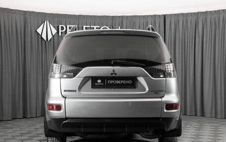 Mitsubishi Outlander III рестайлинг 3, 2011 год, 1 090 000 рублей, 6 фотография