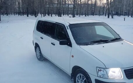 Toyota Succeed I рестайлинг, 2002 год, 500 000 рублей, 1 фотография