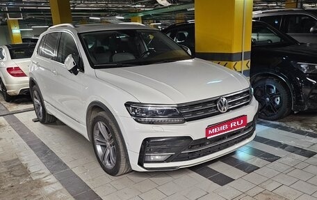 Volkswagen Tiguan II, 2019 год, 4 100 000 рублей, 1 фотография