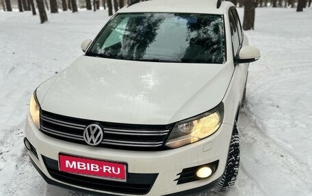 Volkswagen Tiguan I, 2011 год, 820 000 рублей, 1 фотография