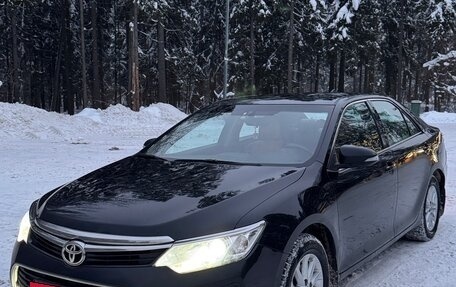 Toyota Camry, 2017 год, 1 690 000 рублей, 1 фотография