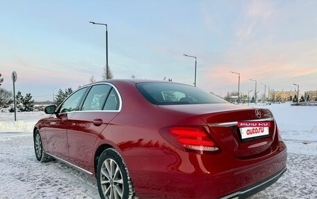 Mercedes-Benz E-Класс, 2018 год, 2 450 000 рублей, 4 фотография