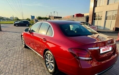 Mercedes-Benz E-Класс, 2018 год, 2 450 000 рублей, 14 фотография