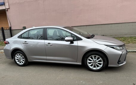 Toyota Corolla, 2021 год, 1 980 000 рублей, 3 фотография