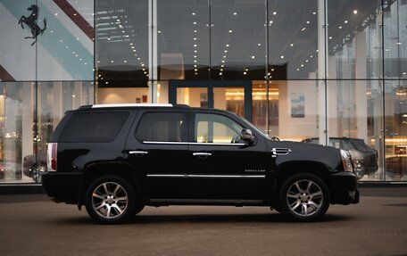 Cadillac Escalade III, 2012 год, 1 800 000 рублей, 10 фотография