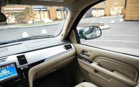 Cadillac Escalade III, 2012 год, 1 800 000 рублей, 26 фотография